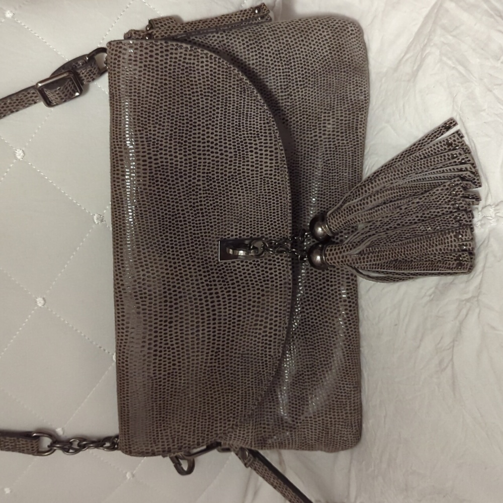 CHEZ FINE LEATHER GRAY LEATHER CROSSBODY HANDBAG/CLUTCH